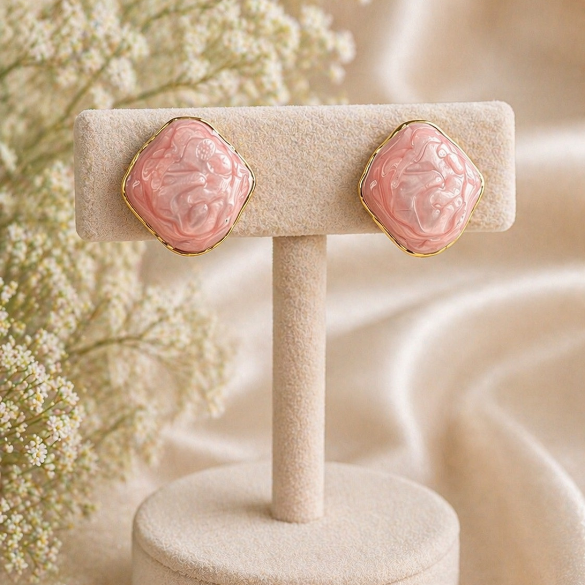 Aura Pink Earing