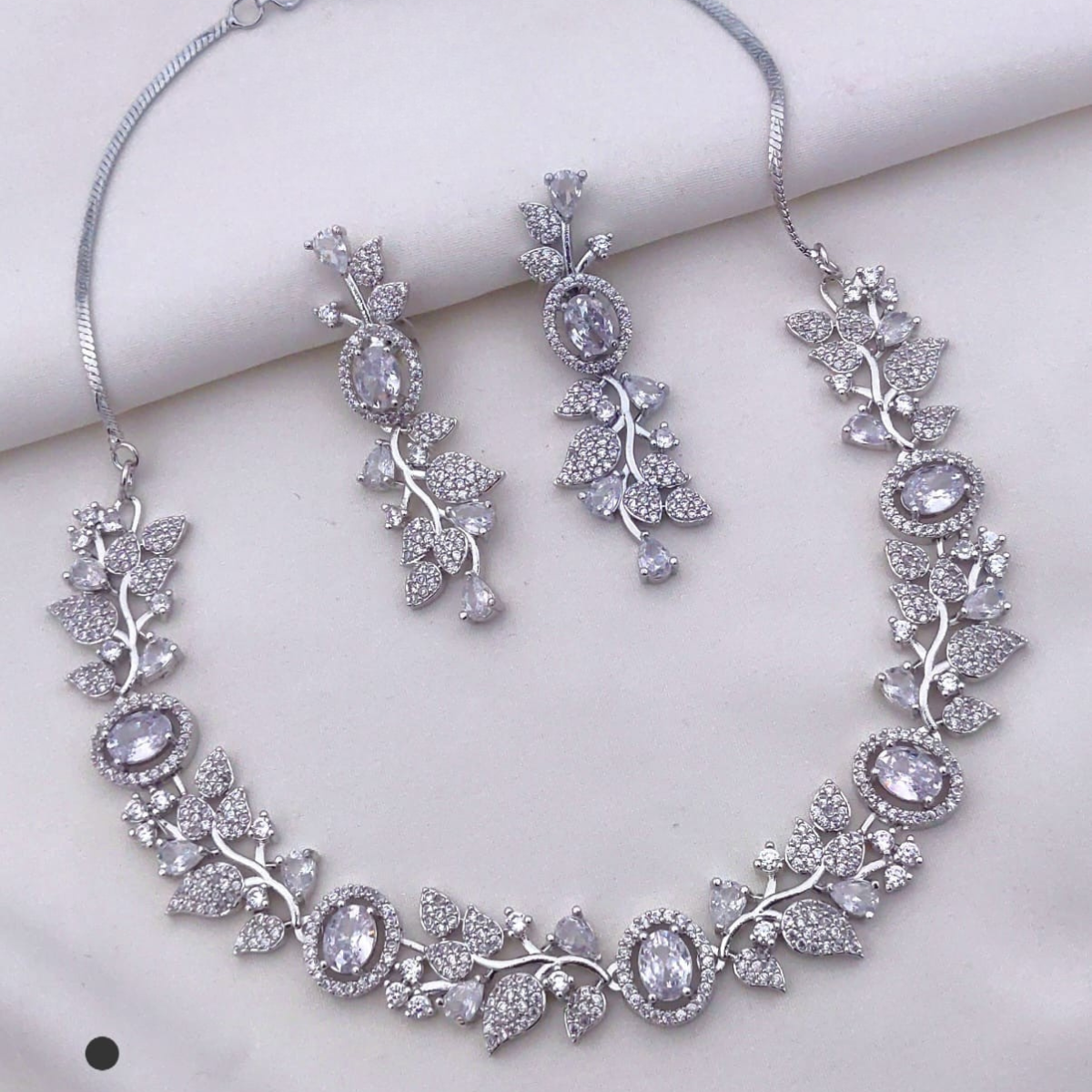 Ad Diamond Arya Silver Necklace