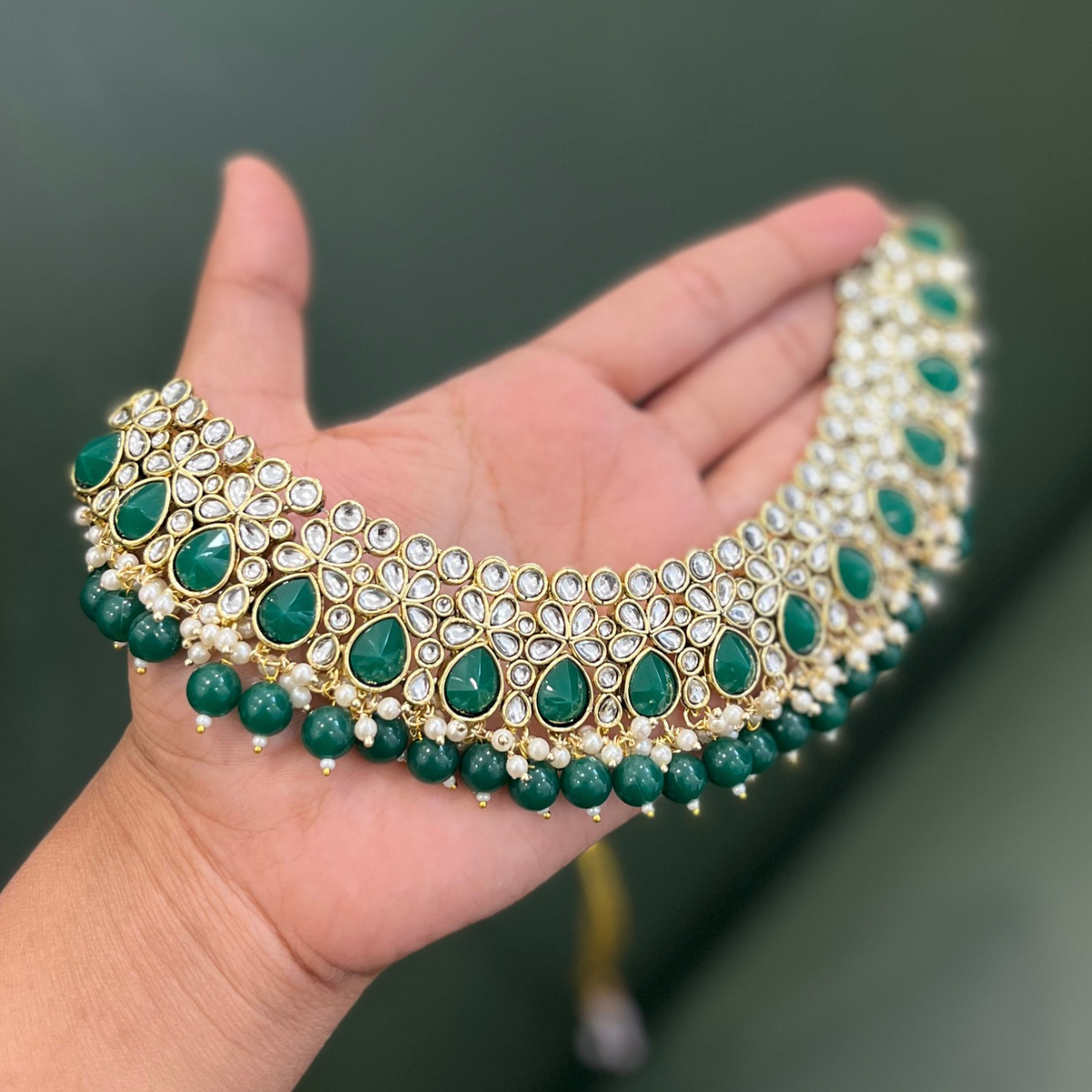 kundan Green Necklace