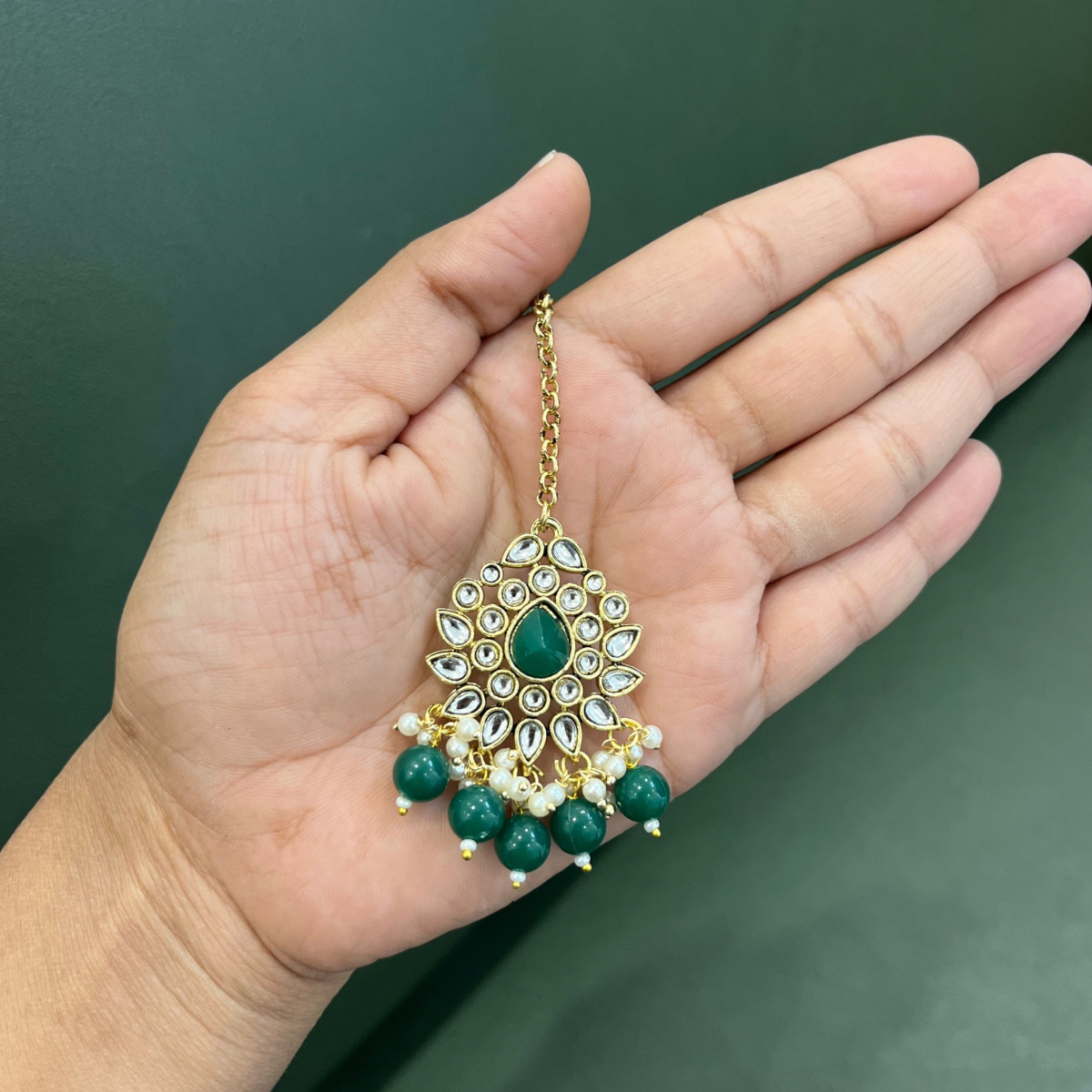 kundan Green Necklace