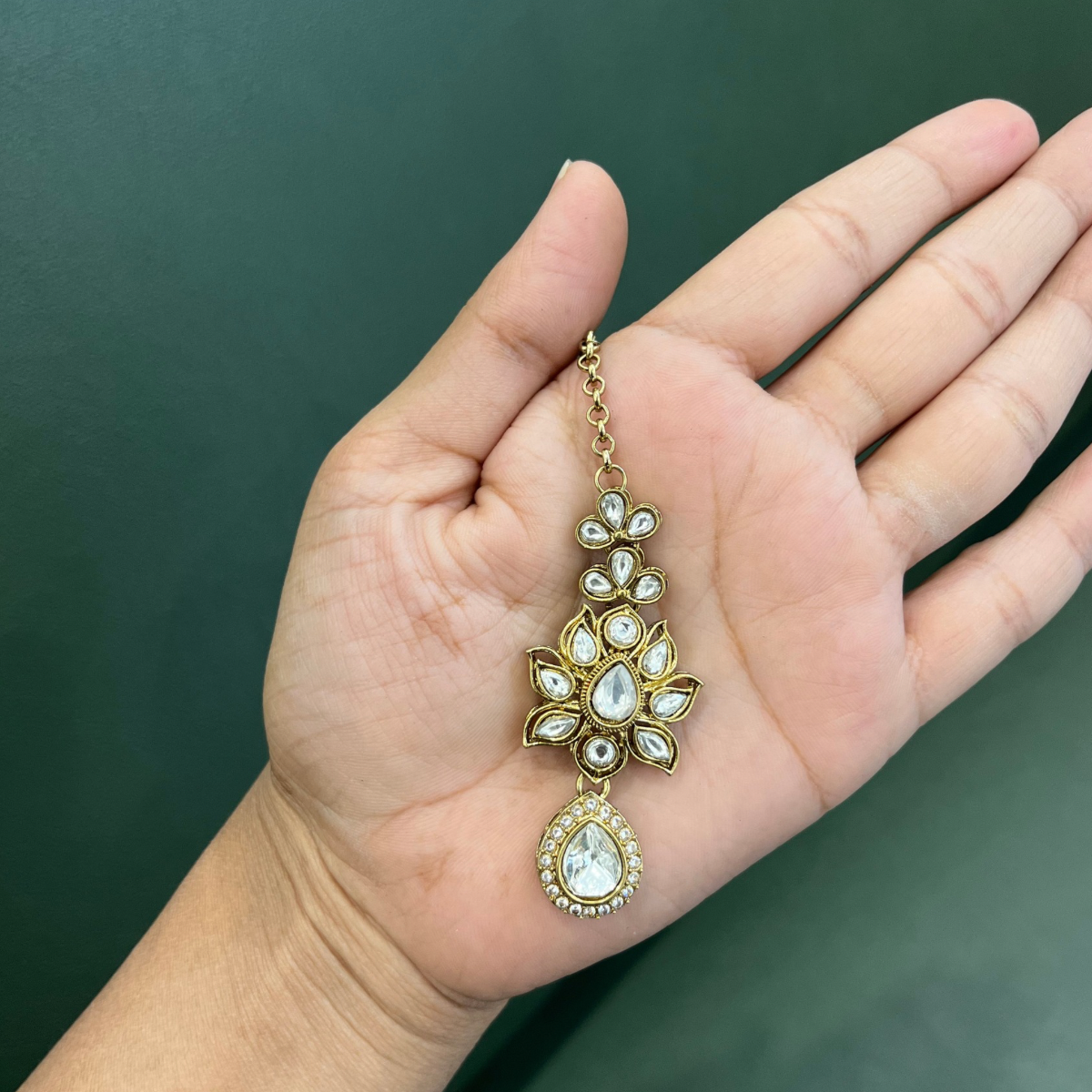 Fiona Choker Necklace