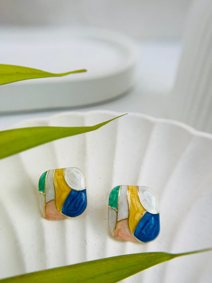 Color Pop Stud Earing