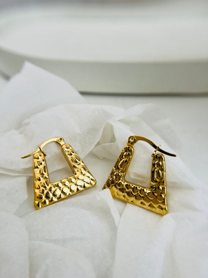 Anti Tarnish Hammered Square Hoops Earing