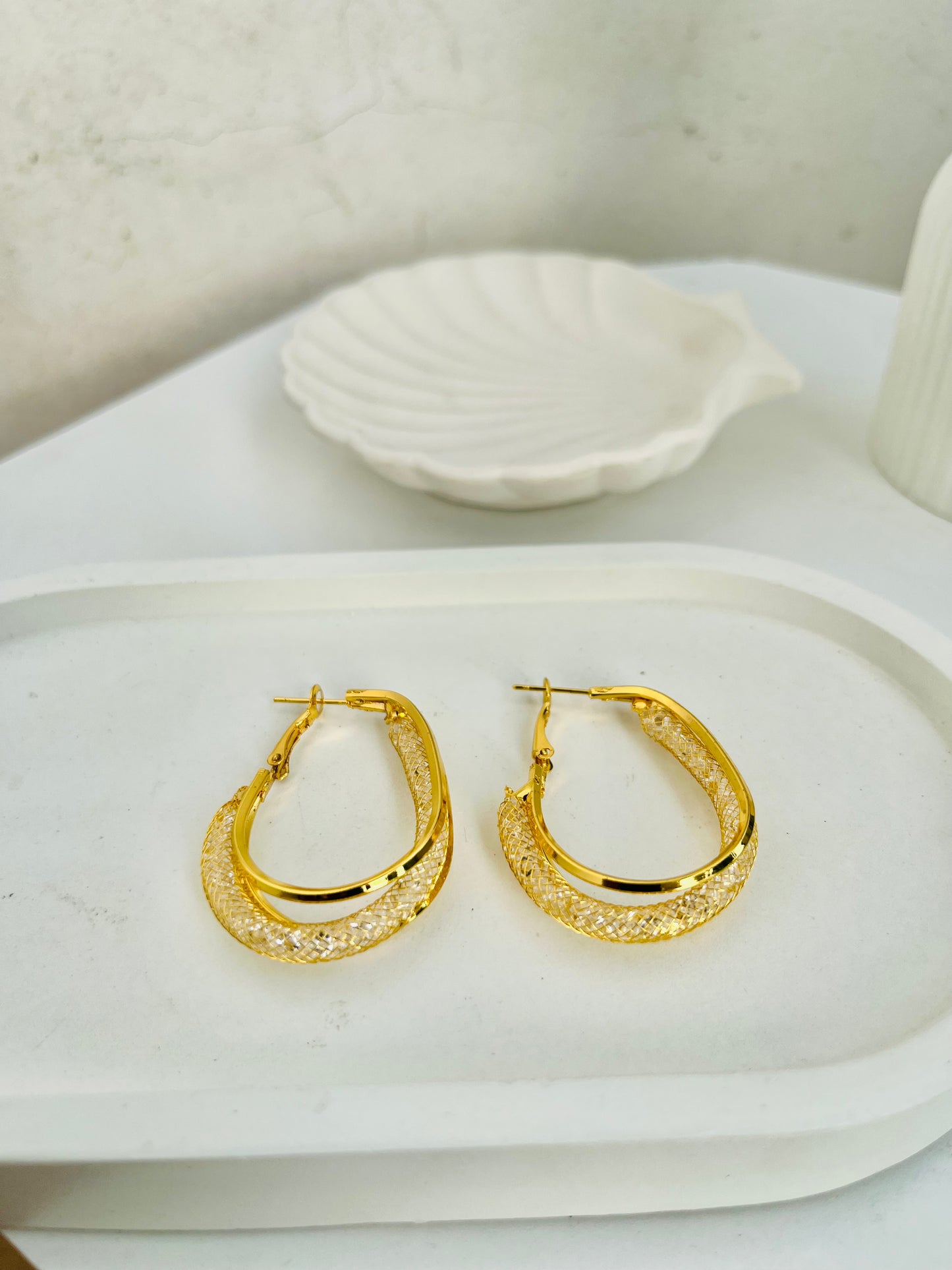 Mesh Oval Hoop Earring