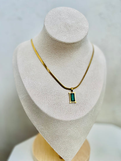 Anti Tarnish Emerald green snake chain pendant