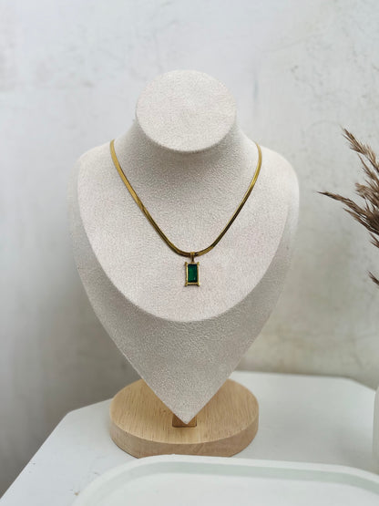 Anti Tarnish Emerald green snake chain pendant