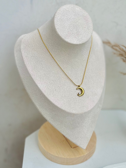 Anti Tarnish Moon Pendent Necklace