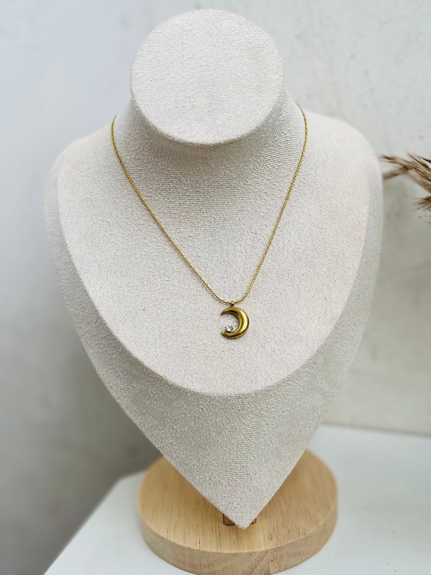 Anti Tarnish Moon Pendent Necklace