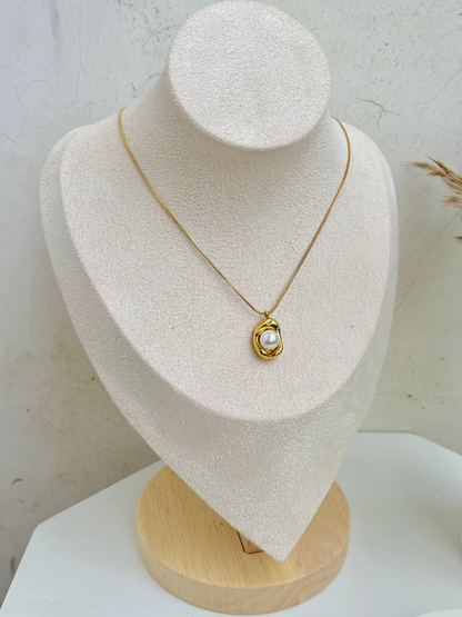 Anti Tarnish Pearl Bar Necklace