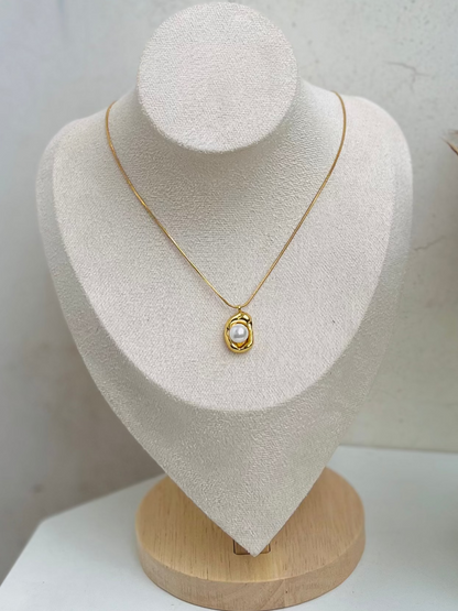 Anti Tarnish Pearl Bar Necklace