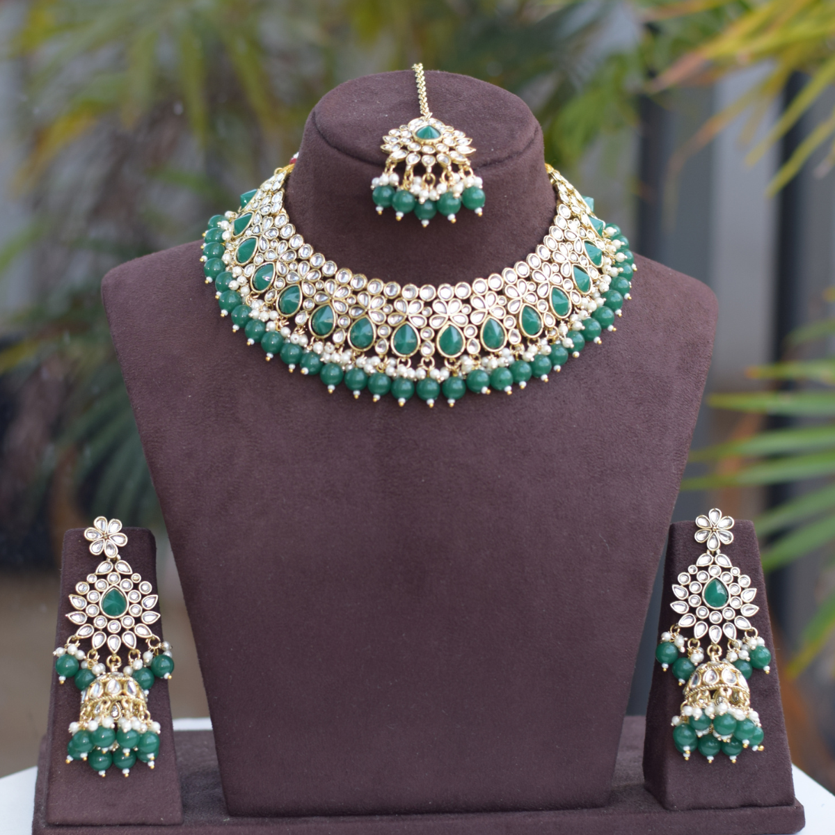 kundan Green Necklace