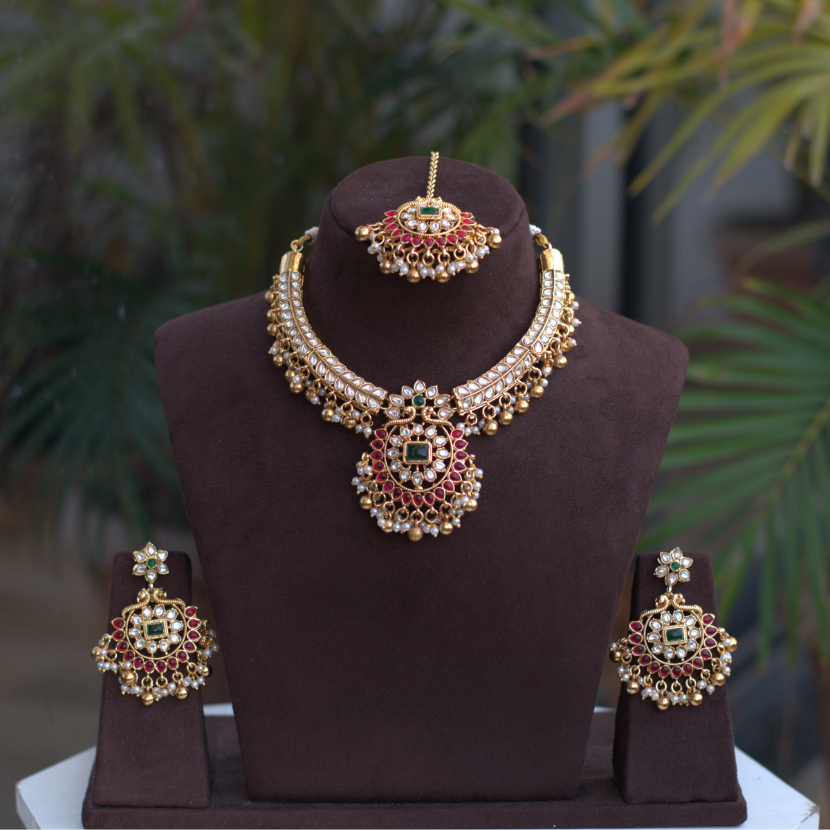 Suvarna Necklace