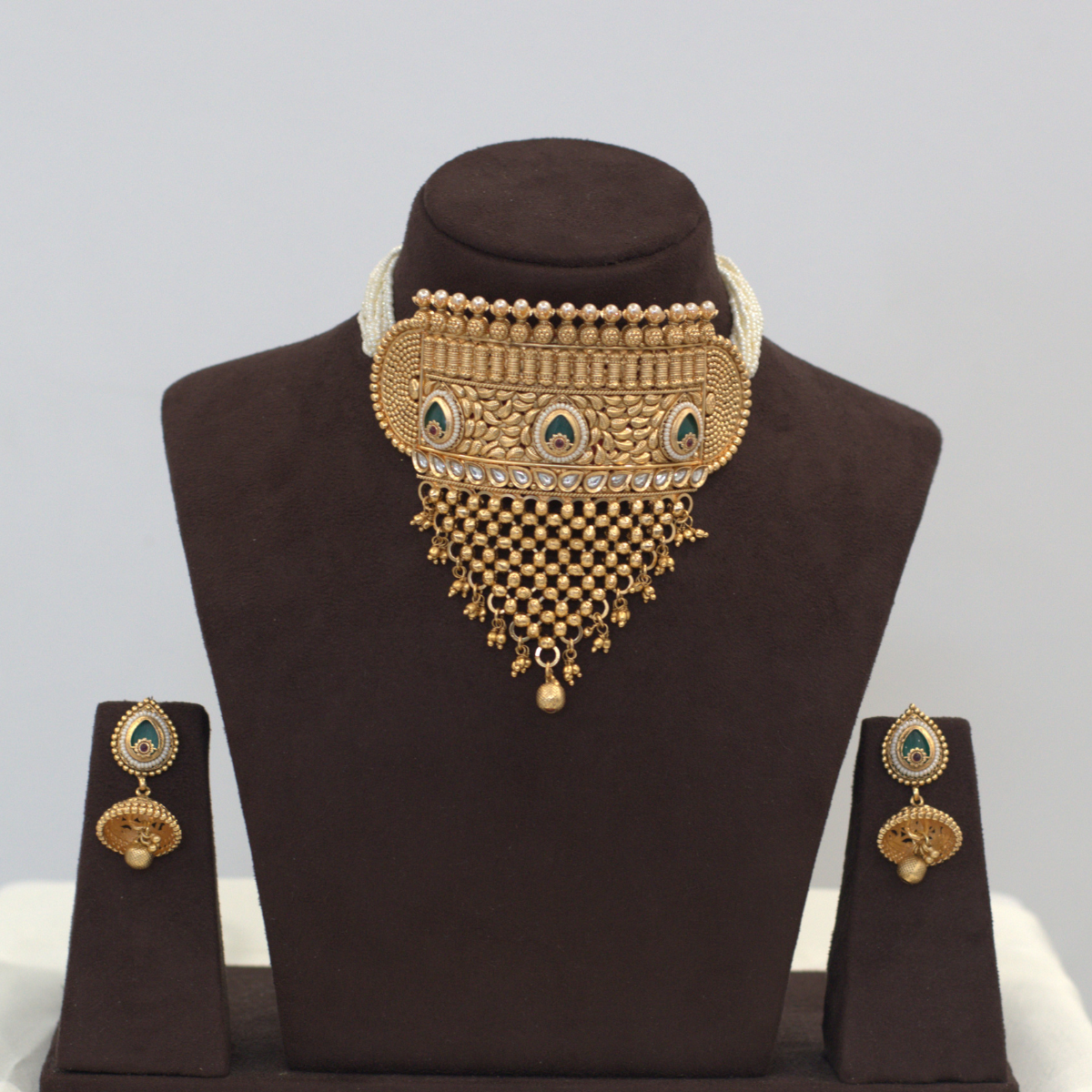 Naina Choker Set
