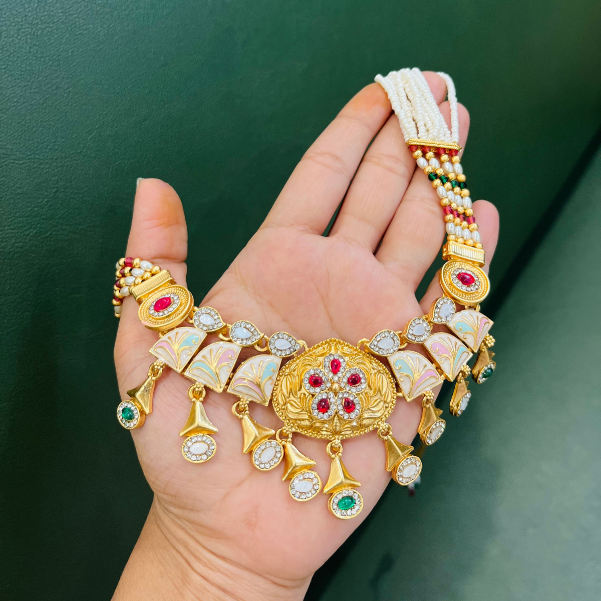 shreya  Necklace