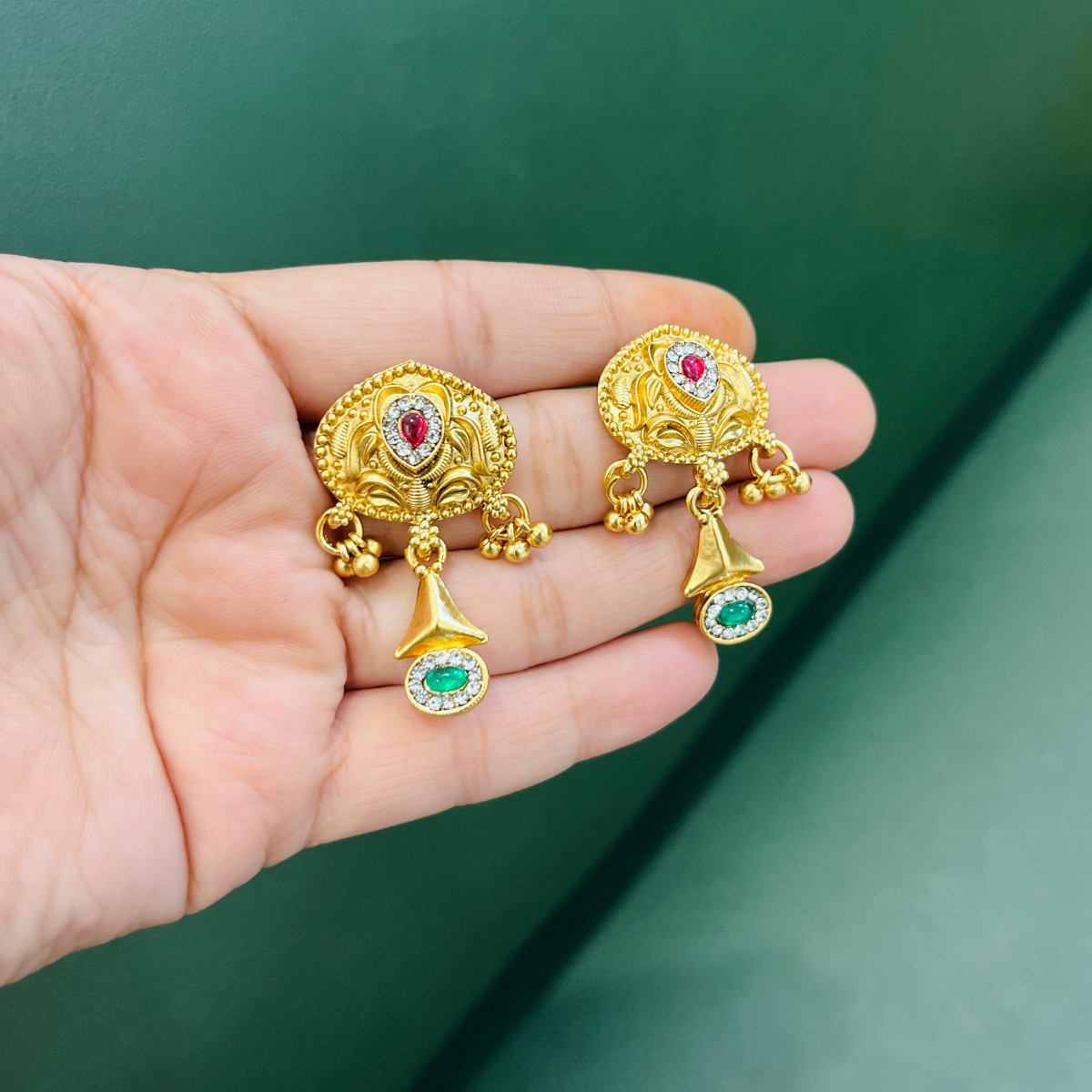 shreya  Necklace